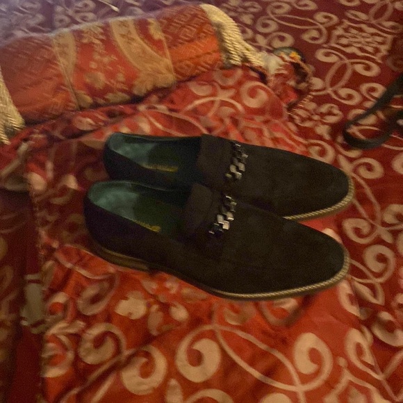 Black loafers suede nice worn once - Picture 1 of 8